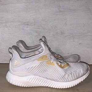 Women’s Adidas Shoes Sz 8.5